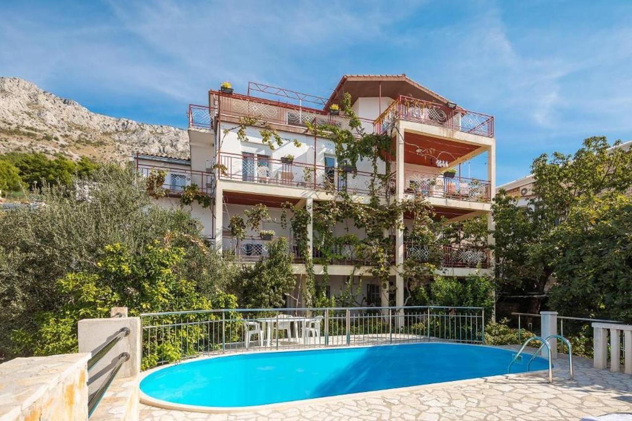 Roza Apartment *