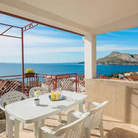 Apartments Roza Omis Exterior photo