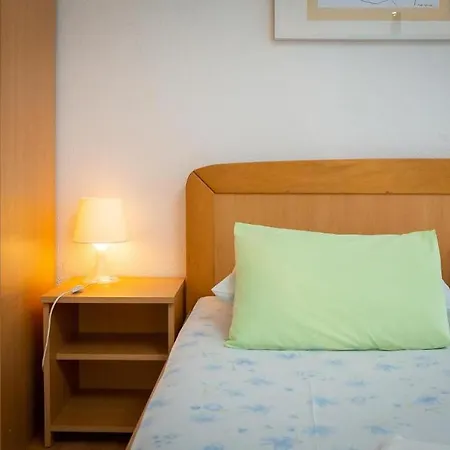 Apartments Roza Omis Exterior photo