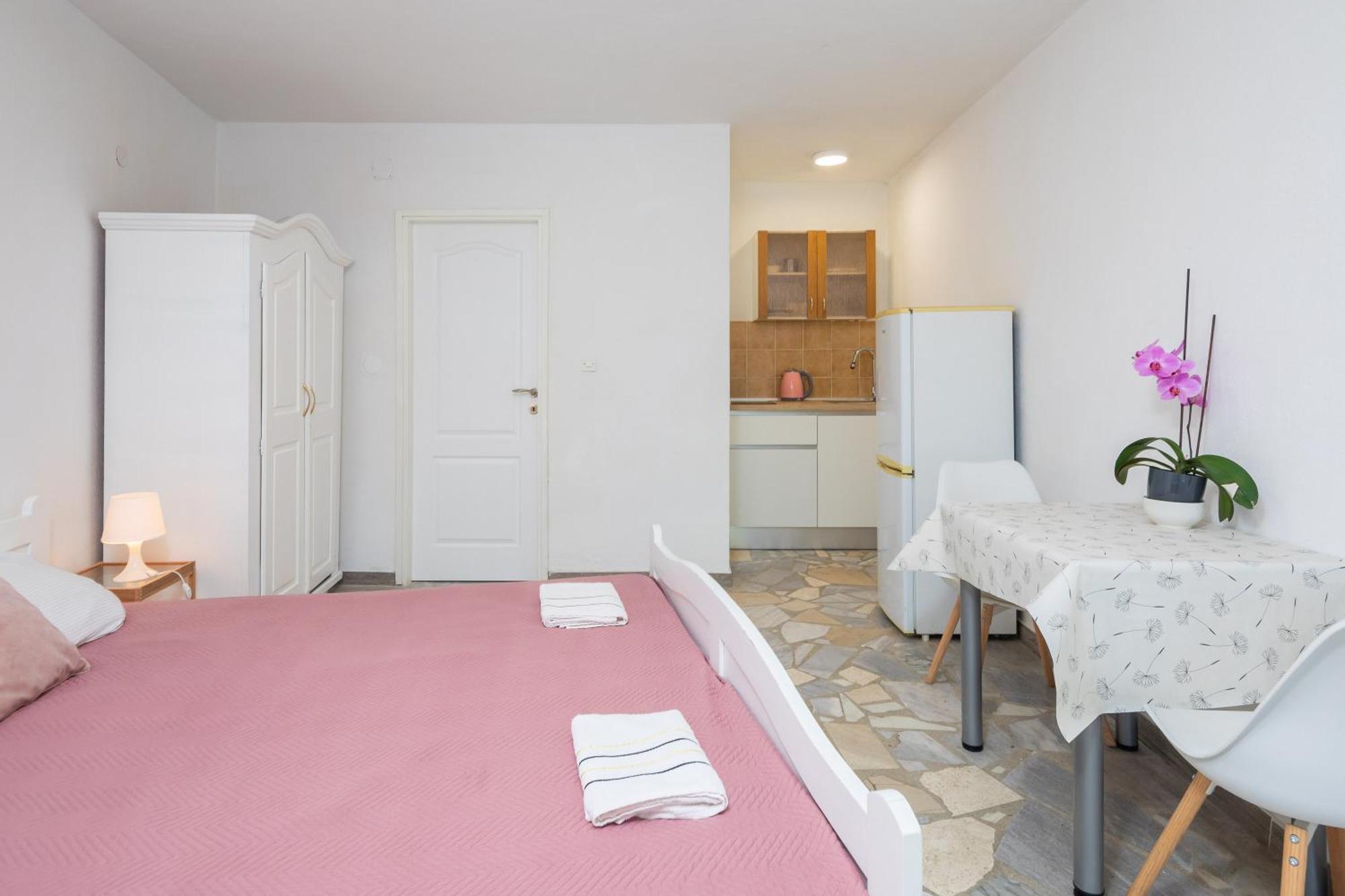 Roza Apartment Omis